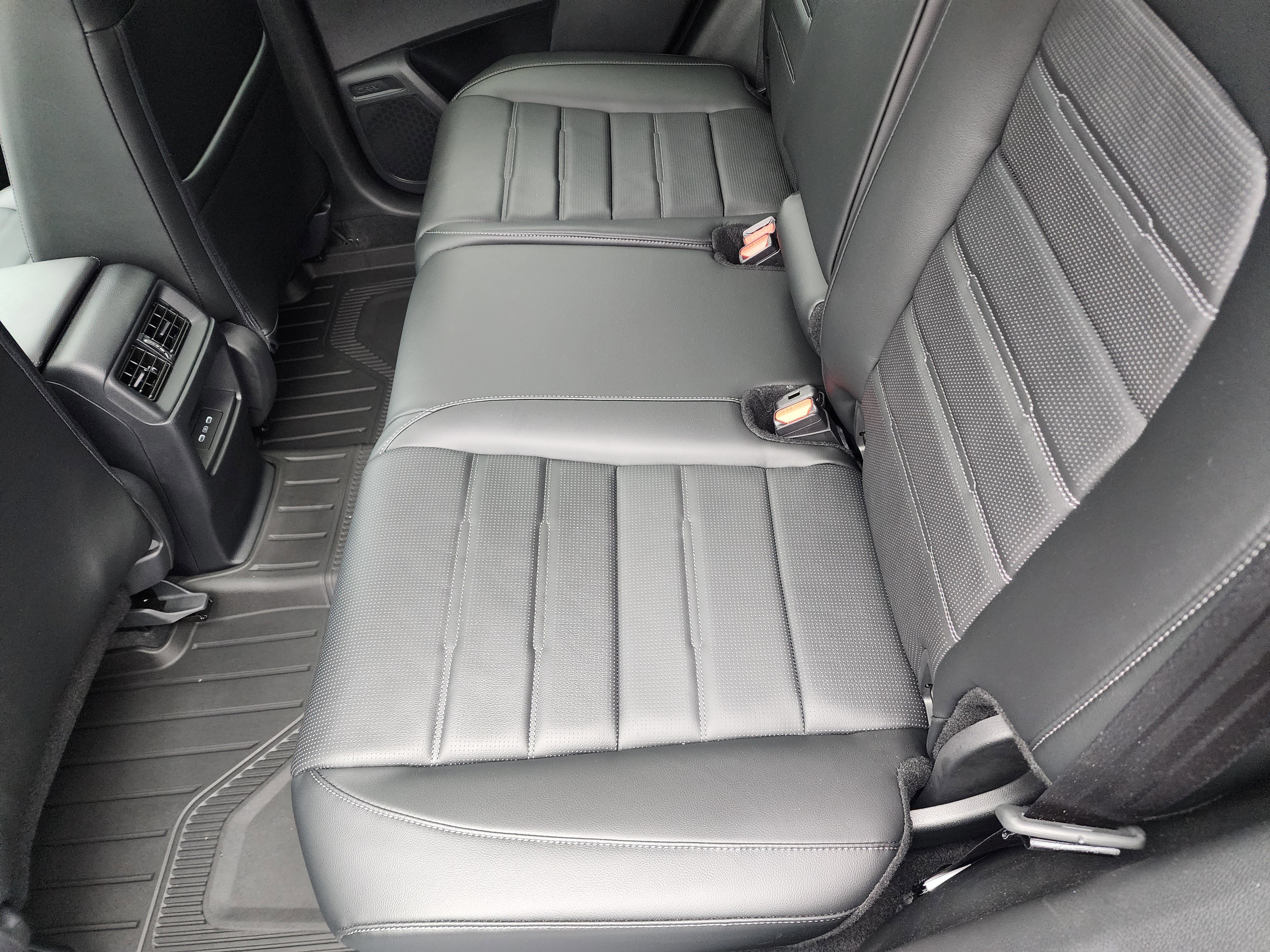 Used 2025 Honda CR-V EX-L image 13