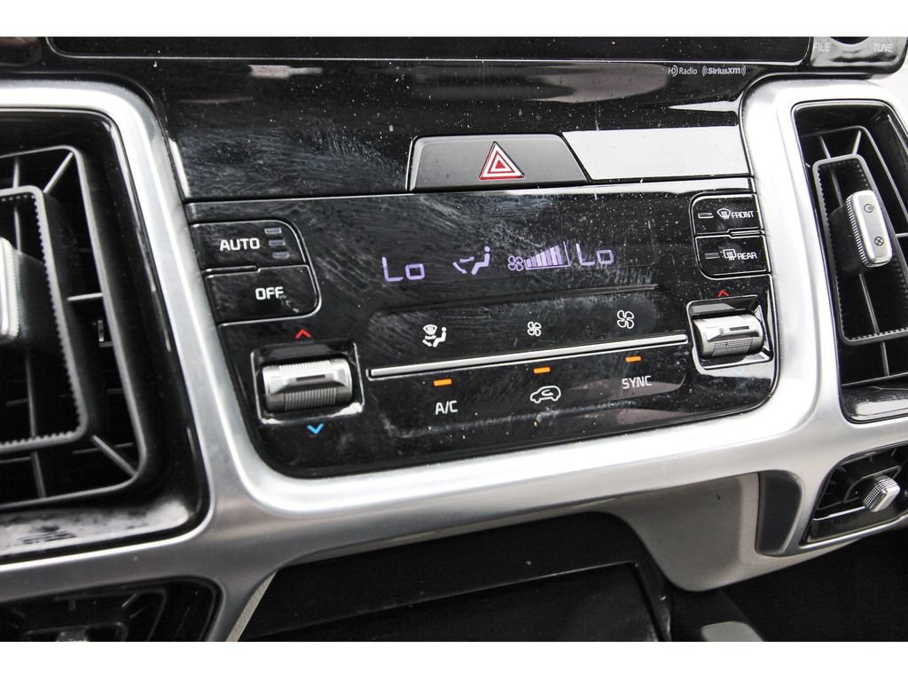 Certified 2022 Kia Sorento SX FWD image 30