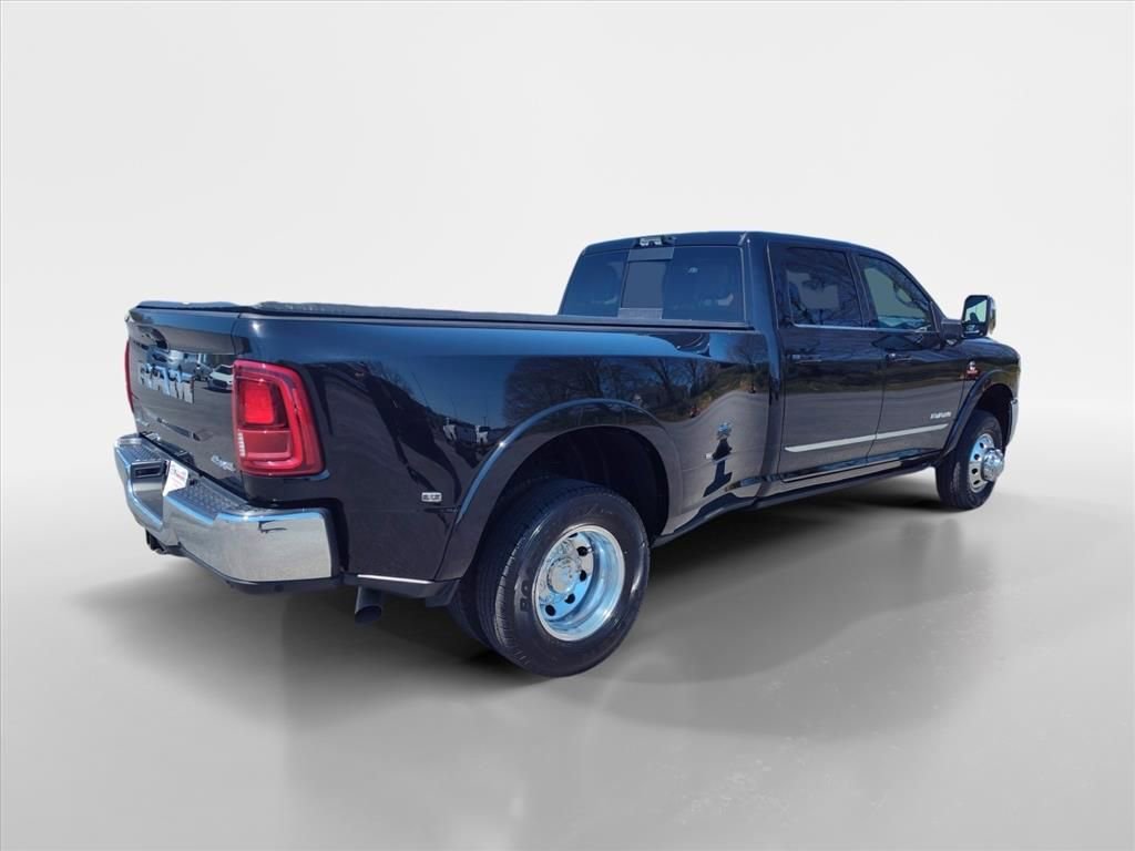 Used 2025 RAM 3500 Limited AWD/4WD image 5