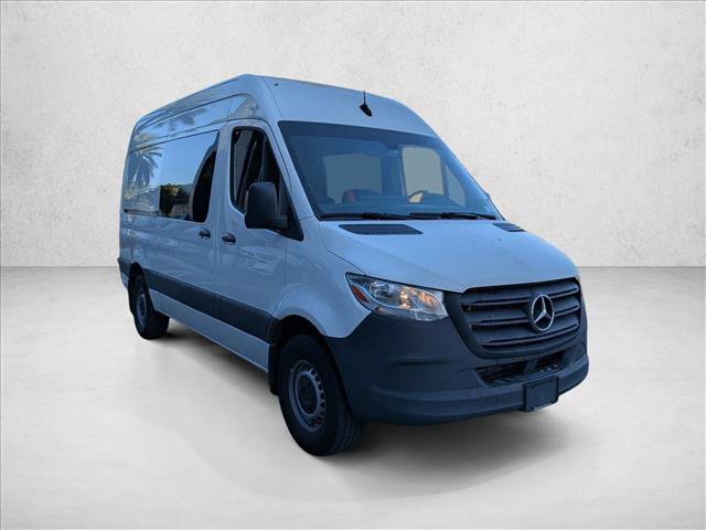 Used 2023 Mercedes-Benz Sprinter 2500 image 3