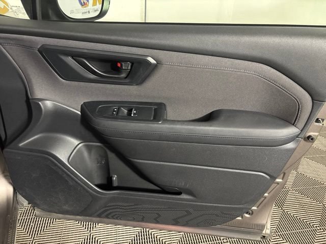 Used 2025 Subaru Forester Premium AWD/4WD image 21