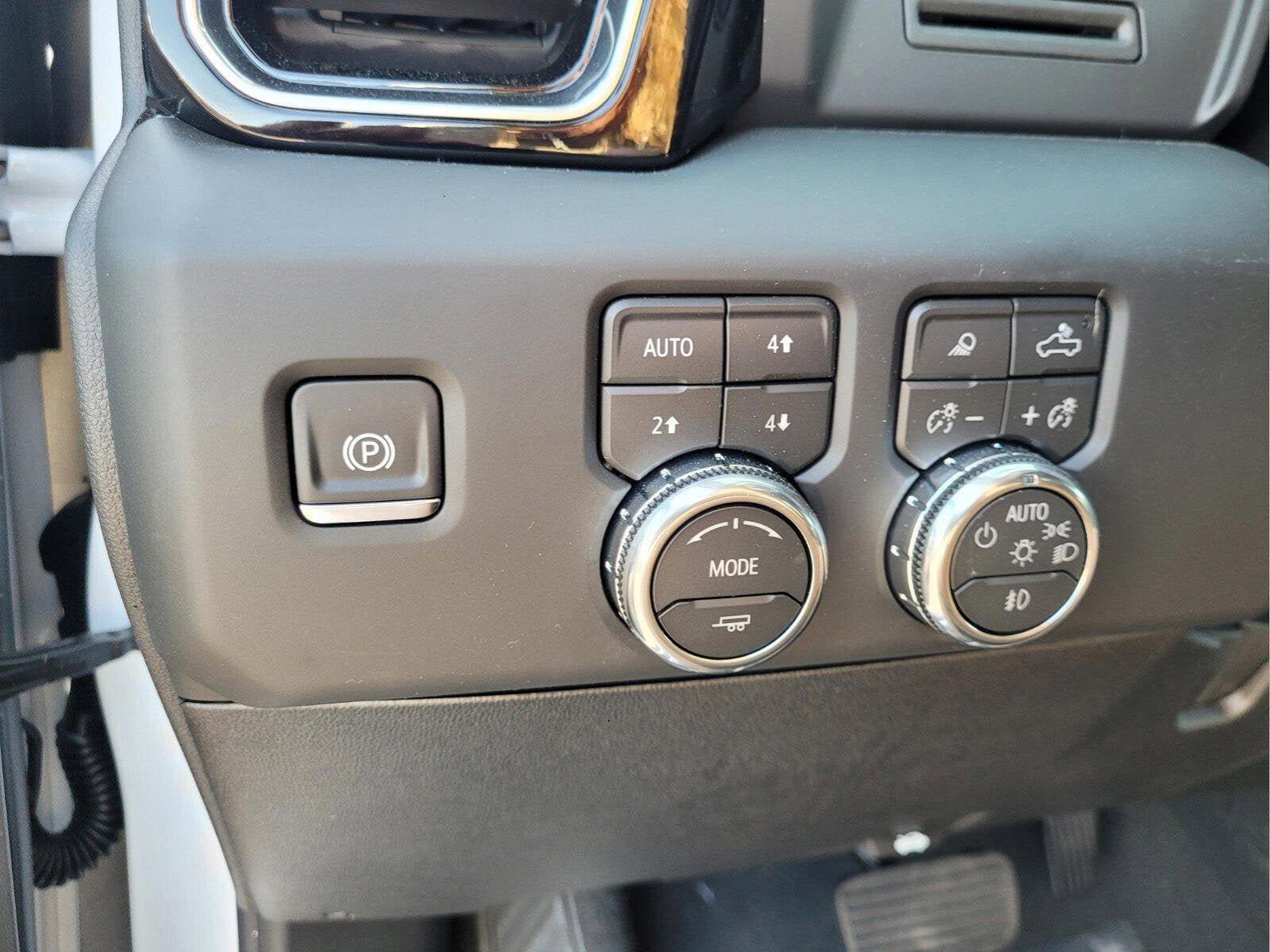 New 2026 GMC Sierra 3500 Denali image 25