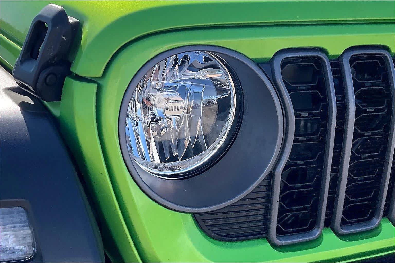 Used 2026 Jeep Wrangler Unlimited Sport AWD/4WD image 25