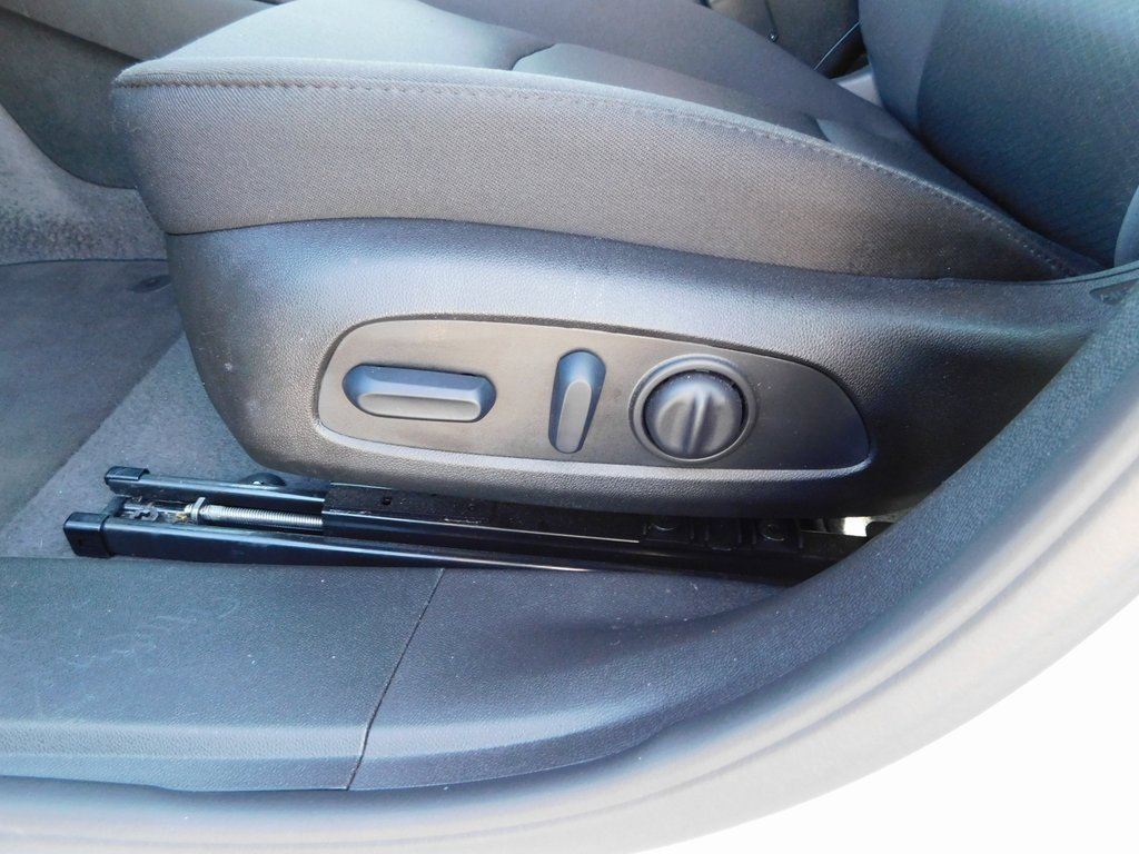 Used 2024 Chevrolet Malibu LS w/ Driver Confidence Package image 13