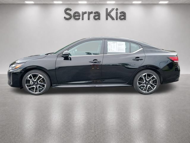 Used 2025 Nissan Sentra SR FWD image 2