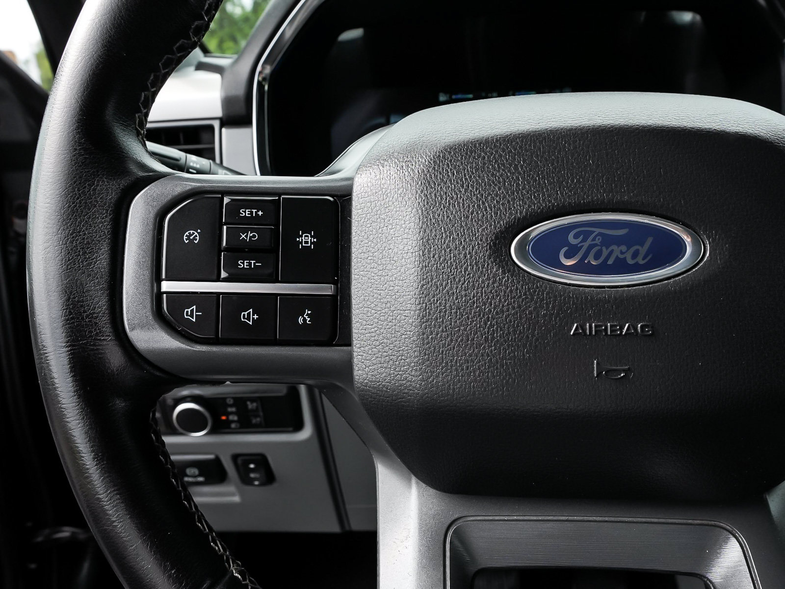 Used 2023 Ford F150 Lightning XLT AWD/4WD image 25