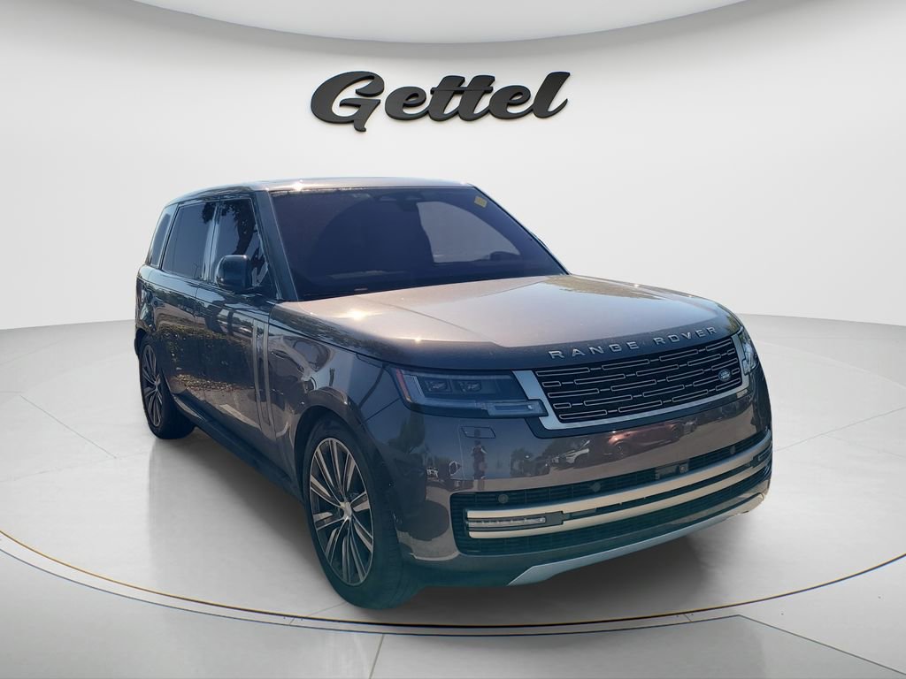 Used 2023 Land Rover Range Rover Long Wheelbase SE image 10