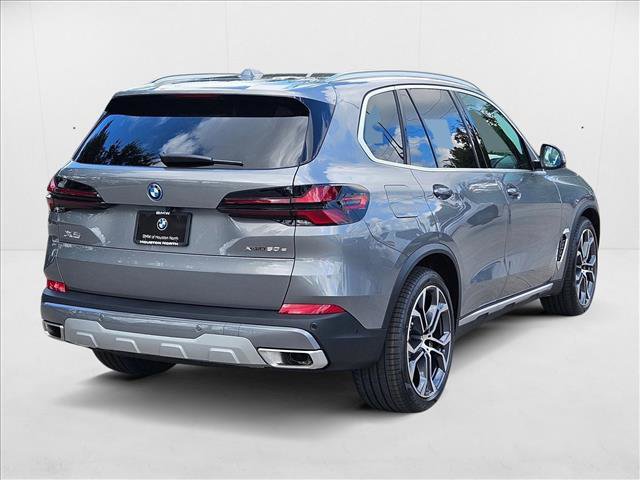 Used 2026 BMW X5 xDrive50e w/ Premium Package AWD/4WD image 5