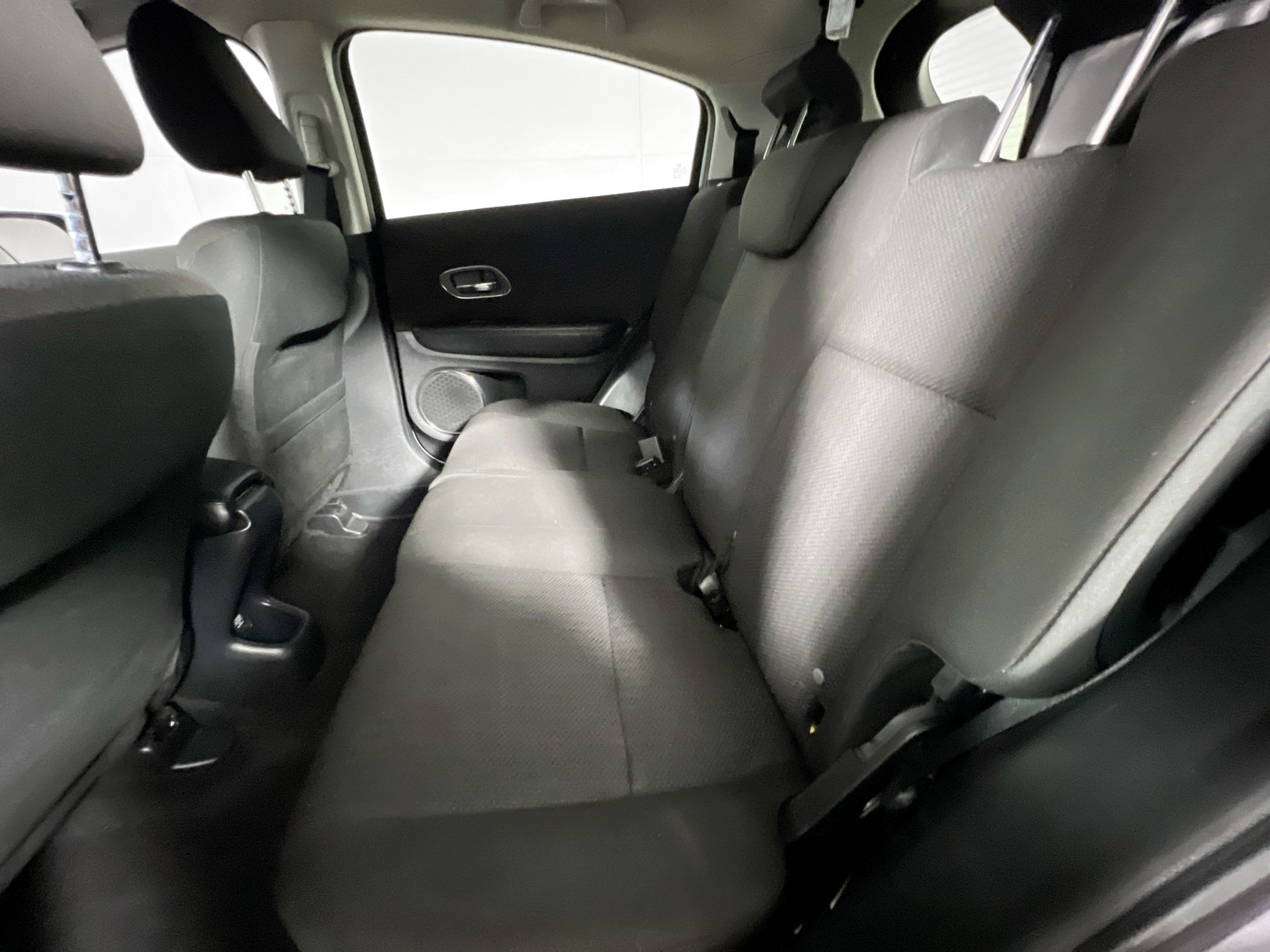 Used 2017 Honda HR-V EX image 29