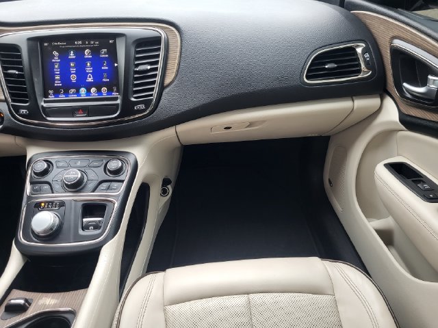 Used 2016 Chrysler 200 C w/ Premium Group AWD/4WD image 28