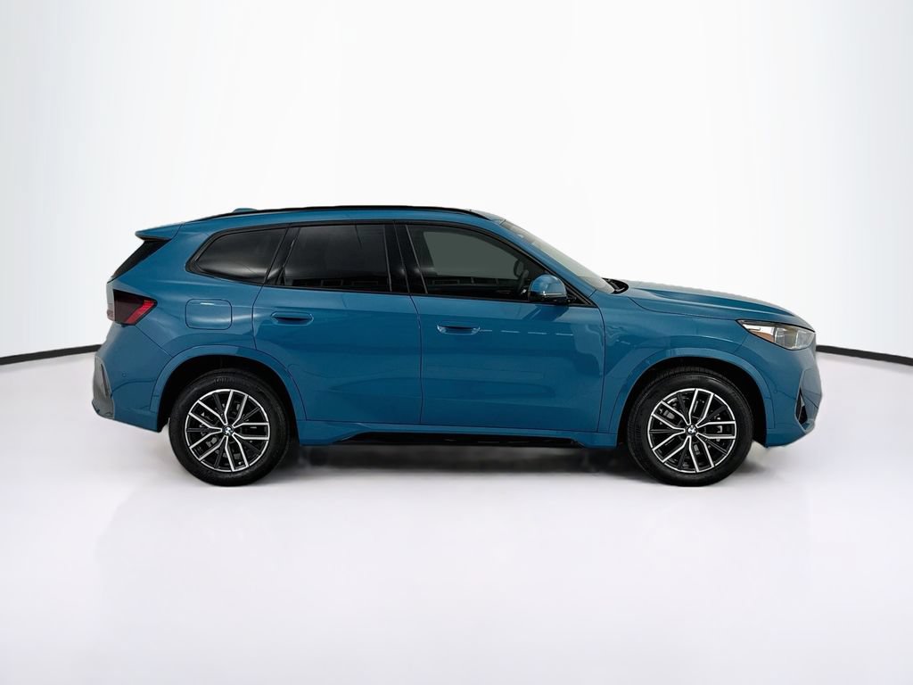 Certified 2023 BMW X1 xDrive28i w/ Premium Package AWD/4WD image 4