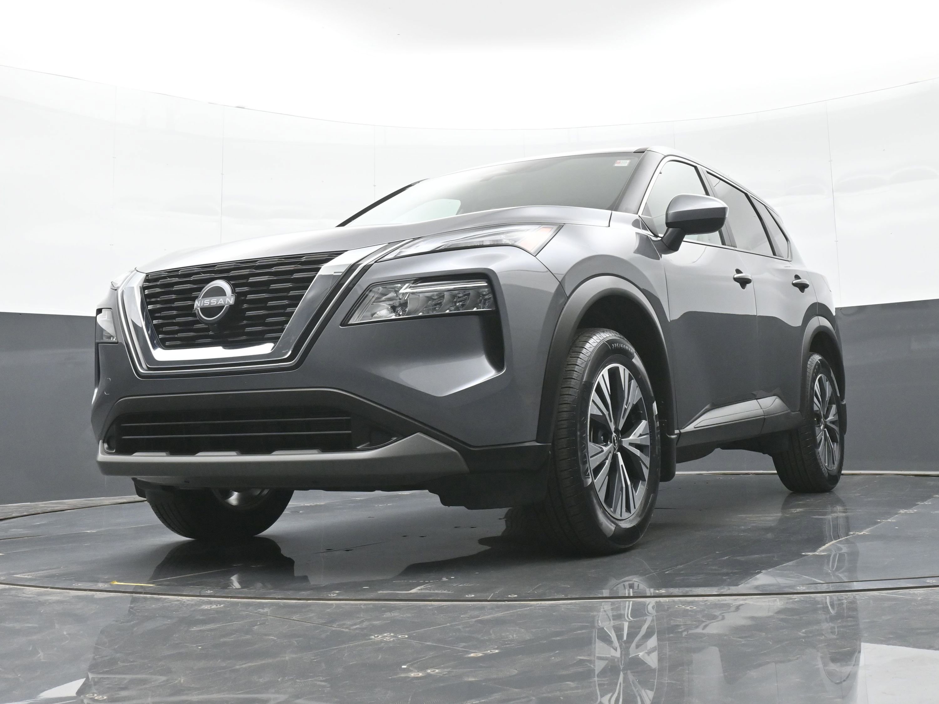 Used 2023 Nissan Rogue SV AWD/4WD image 43