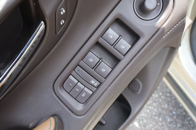 Used 2014 Buick LaCrosse Leather FWD image 12
