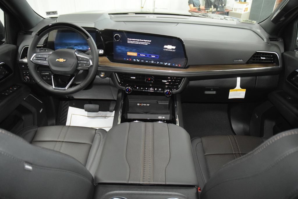 New 2026 Chevrolet Suburban High Country AWD/4WD image 32