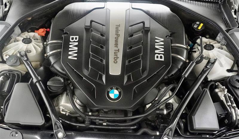 Used 2016 BMW 550i xDrive Sedan AWD/4WD image 42