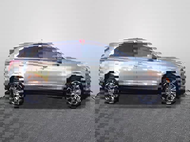 Used 2023 Cadillac XT5 Premium Luxury image 4