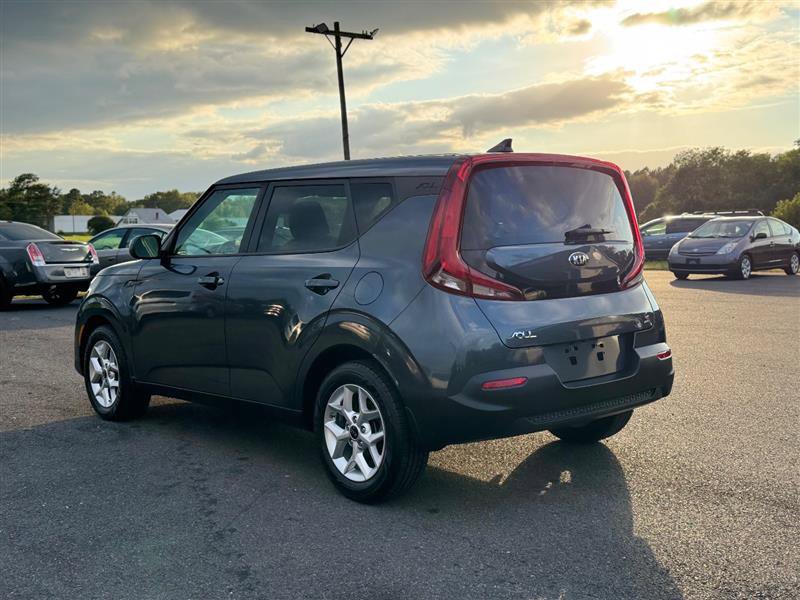 Used 2020 Kia Soul S image 7