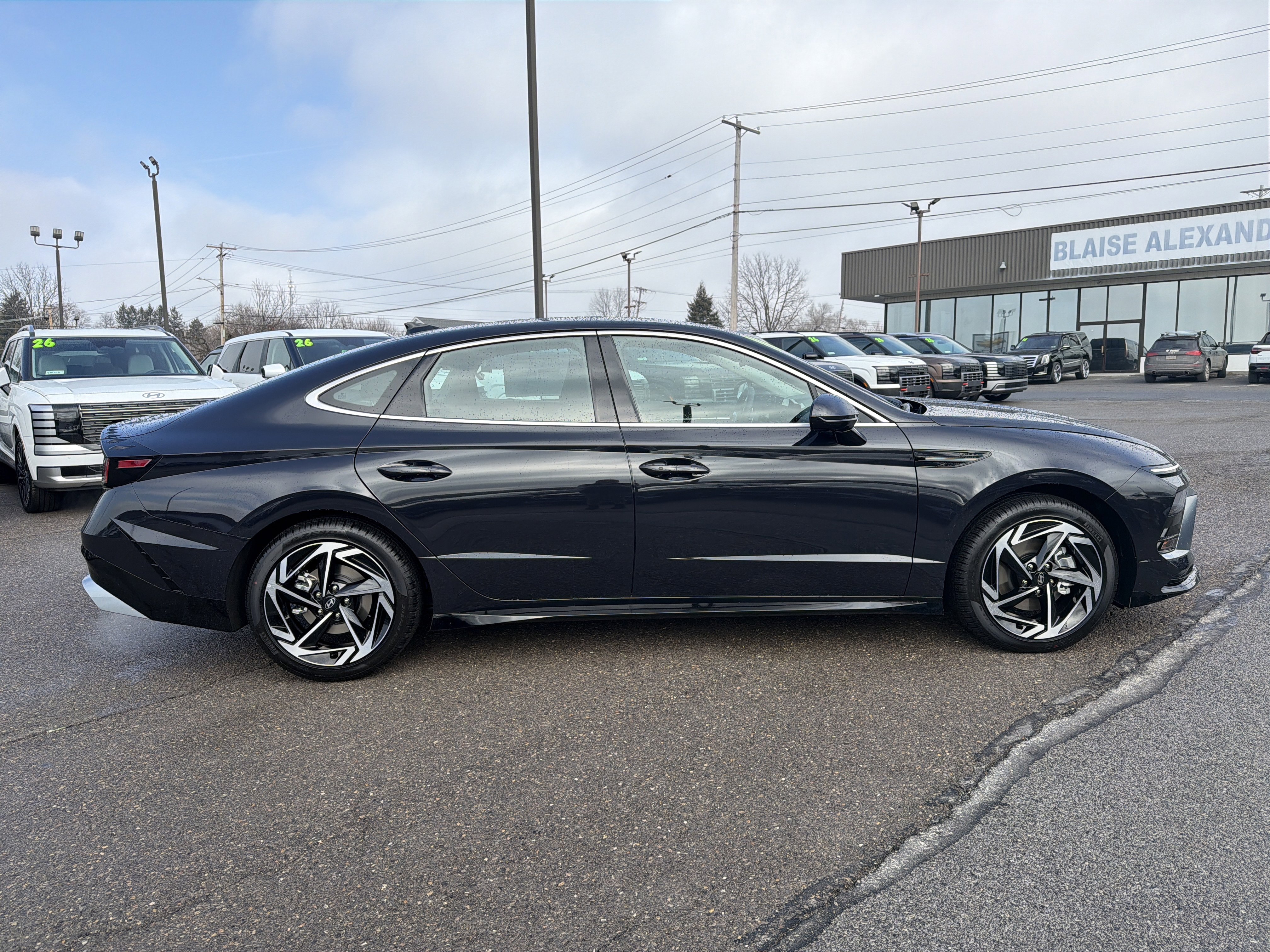 New 2026 Hyundai Sonata SEL image 2