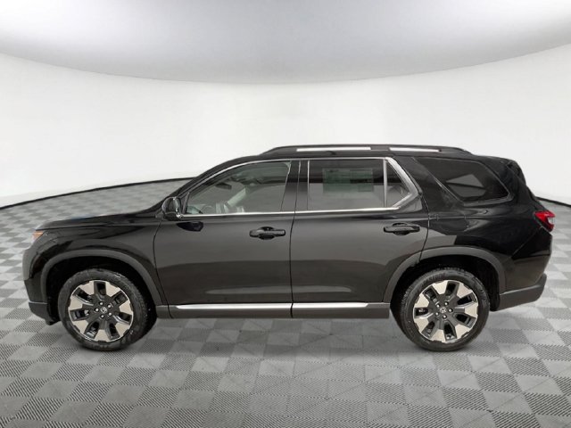New 2026 Honda Pilot Touring image 3