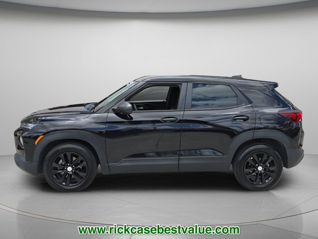 Used 2021 Chevrolet TrailBlazer LS FWD image 3
