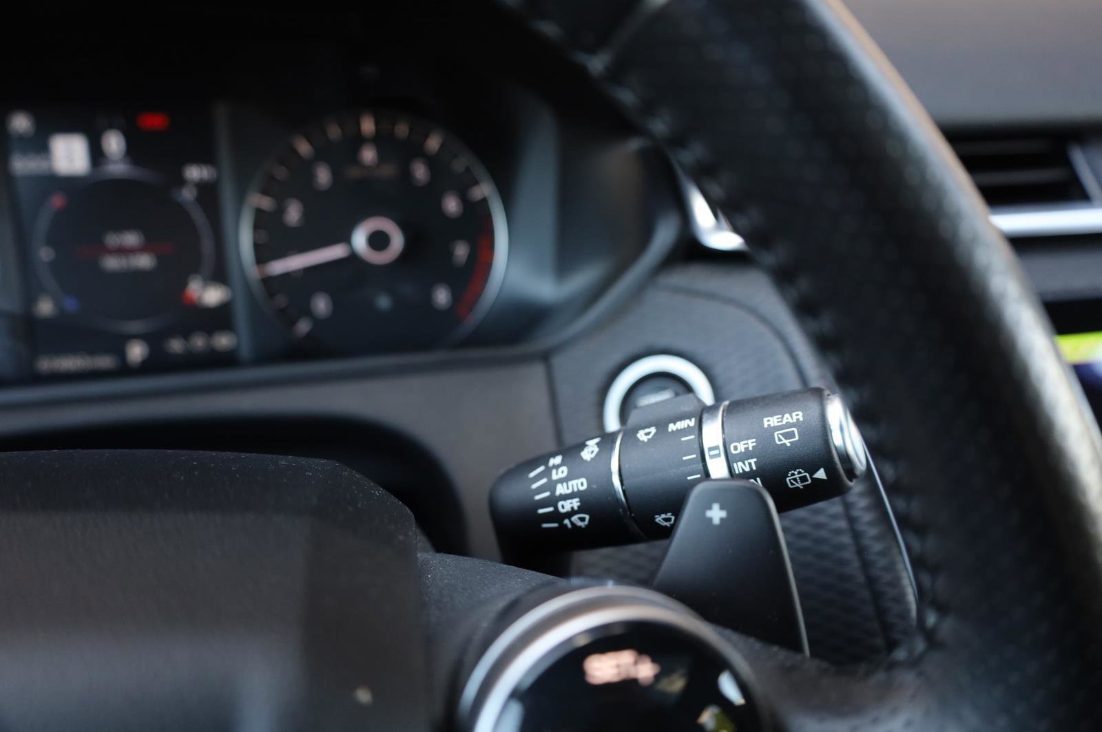 Used 2020 Land Rover Range Rover Velar S image 40