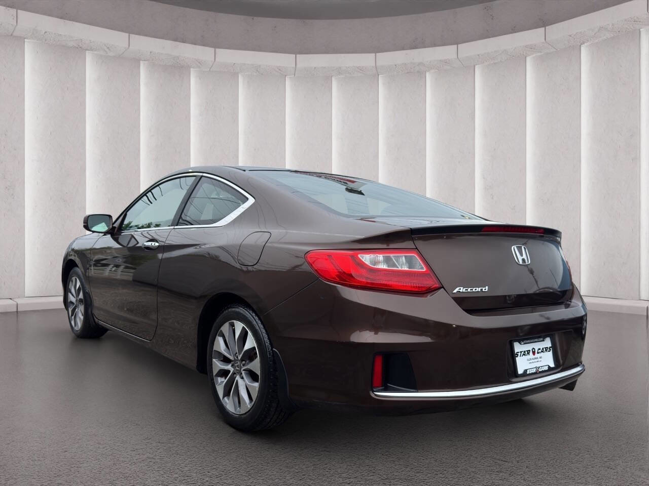 Used 2013 Honda Accord EX image 2