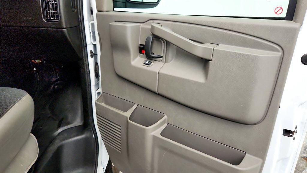 Used 2025 GMC Savana 2500 w/ Driver Convenience Package RWD image 26