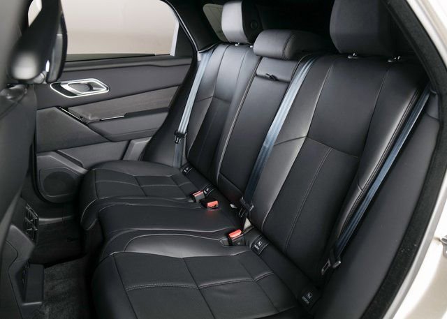 New 2026 Land Rover Range Rover Velar Dynamic SE image 5