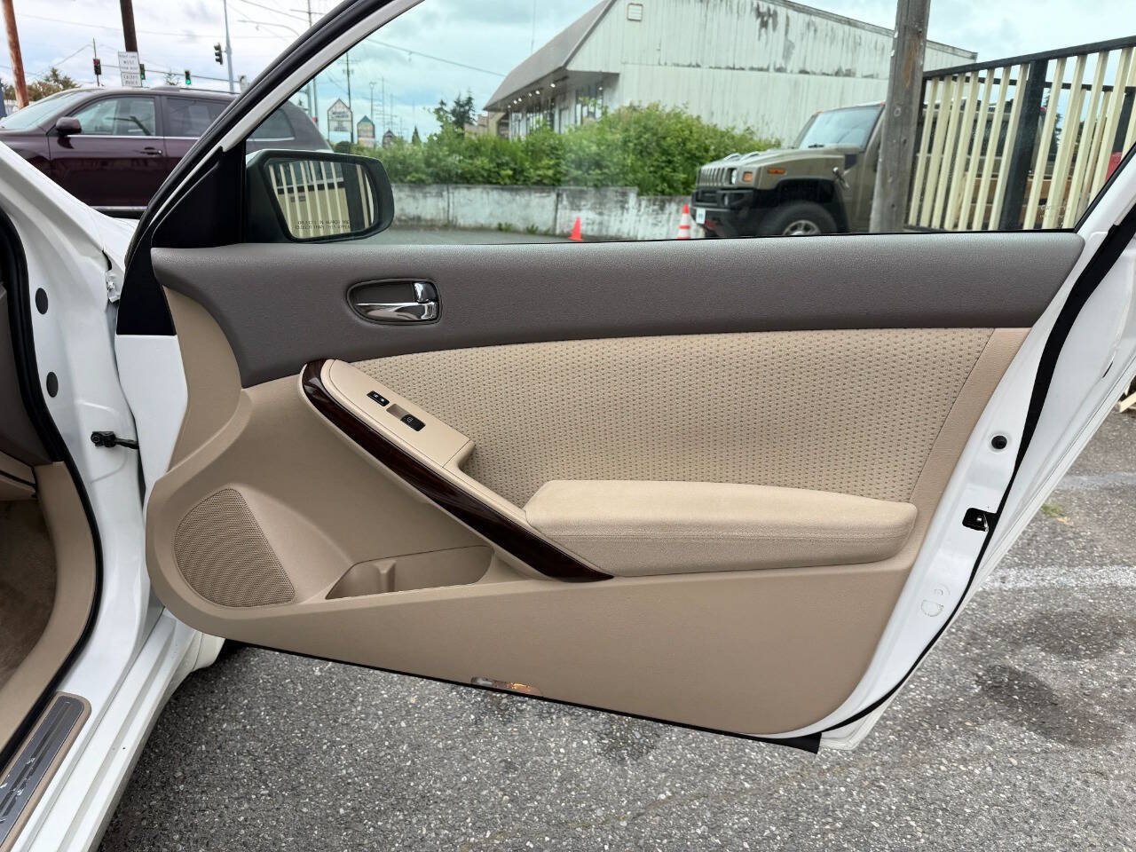 Used 2011 Nissan Altima 2.5 S w/ Convenience Pkg FWD image 18