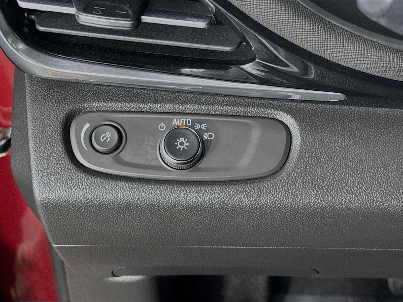 Certified 2024 Buick Envista Sport Touring w/ Convenience I Package image 10