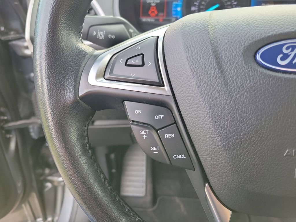 Used 2023 Ford Edge SEL w/ Sport Appearance Package image 18