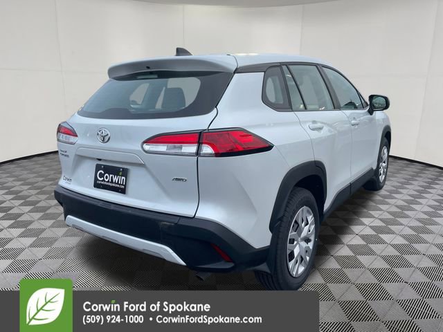 Used 2024 Toyota Corolla Cross L image 14