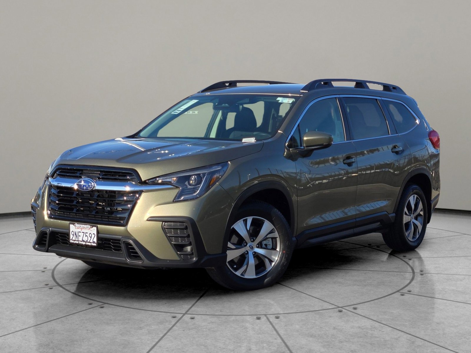 Used 2024 Subaru Ascent Premium w/ Convenience Package image 6