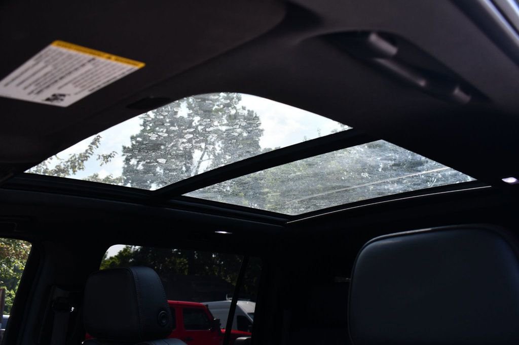 Used 2022 Chevrolet Suburban RST w/ Sport Performance Package image 63