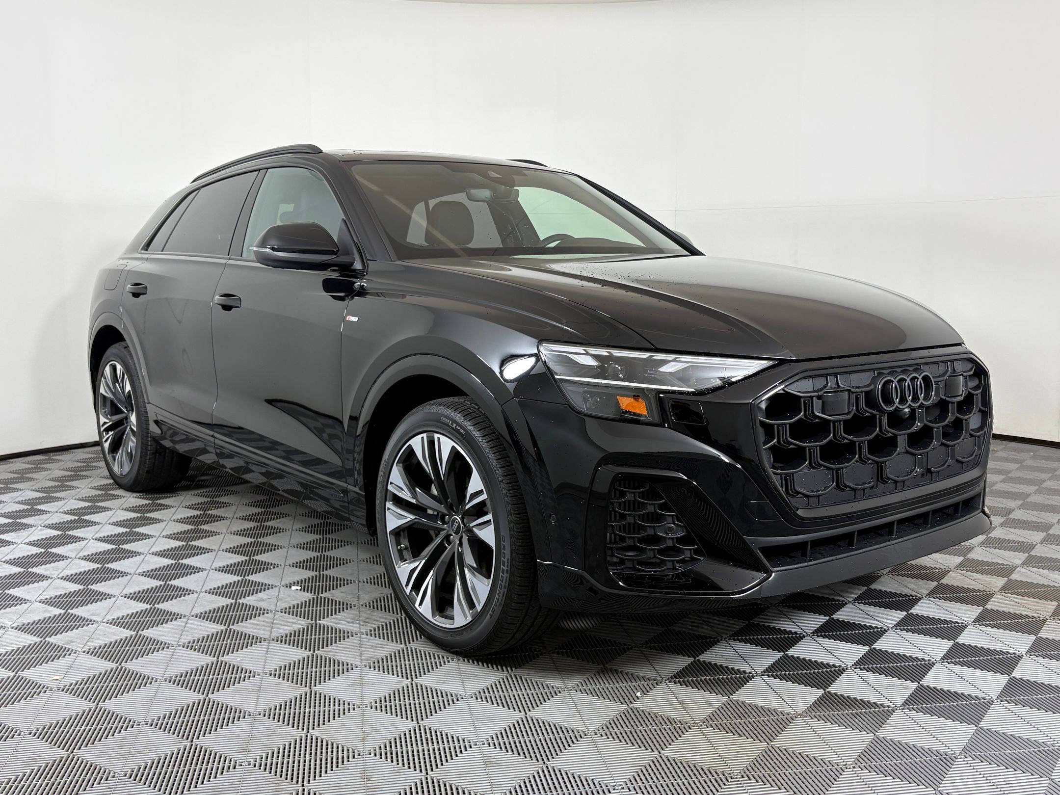 New 2026 Audi Q8 Premium Plus image 6