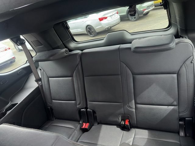 Used 2025 Chevrolet Tahoe LT AWD/4WD image 12