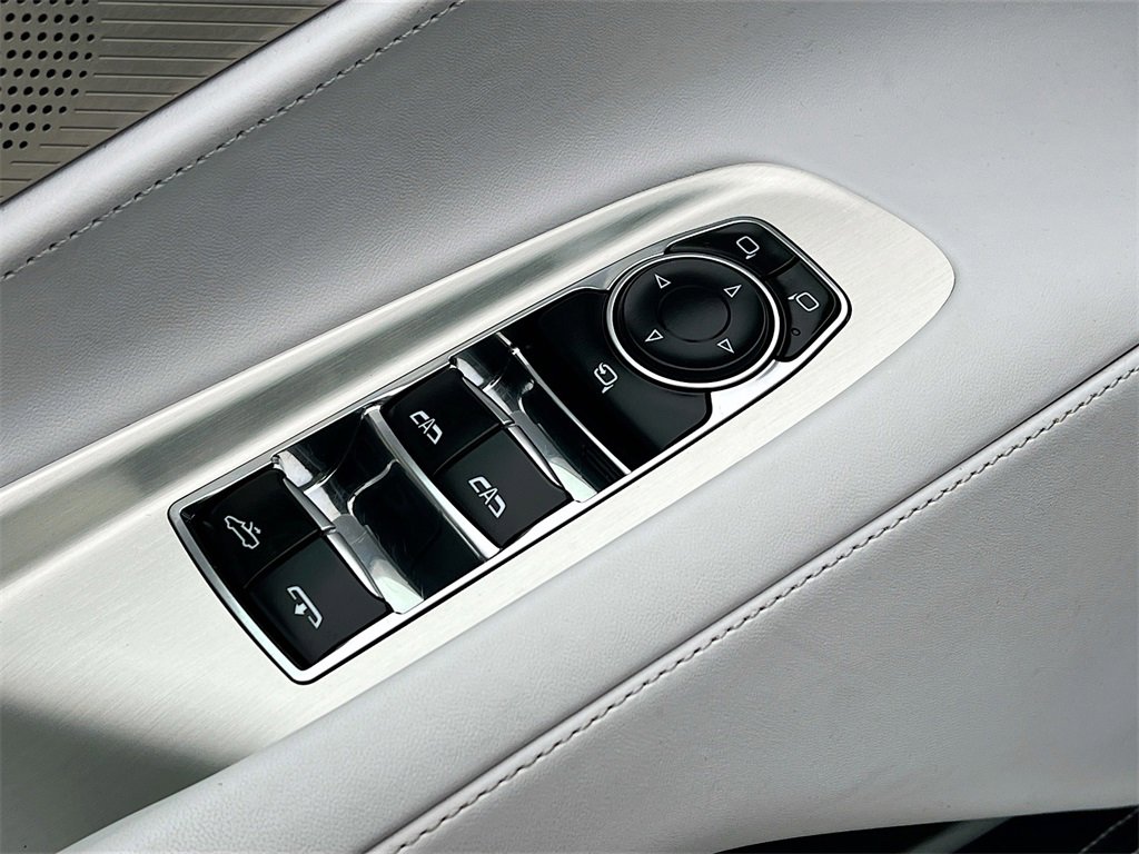 Used 2025 Chevrolet Corvette Stingray Premium Conv w/ Z51 Performance Package image 18