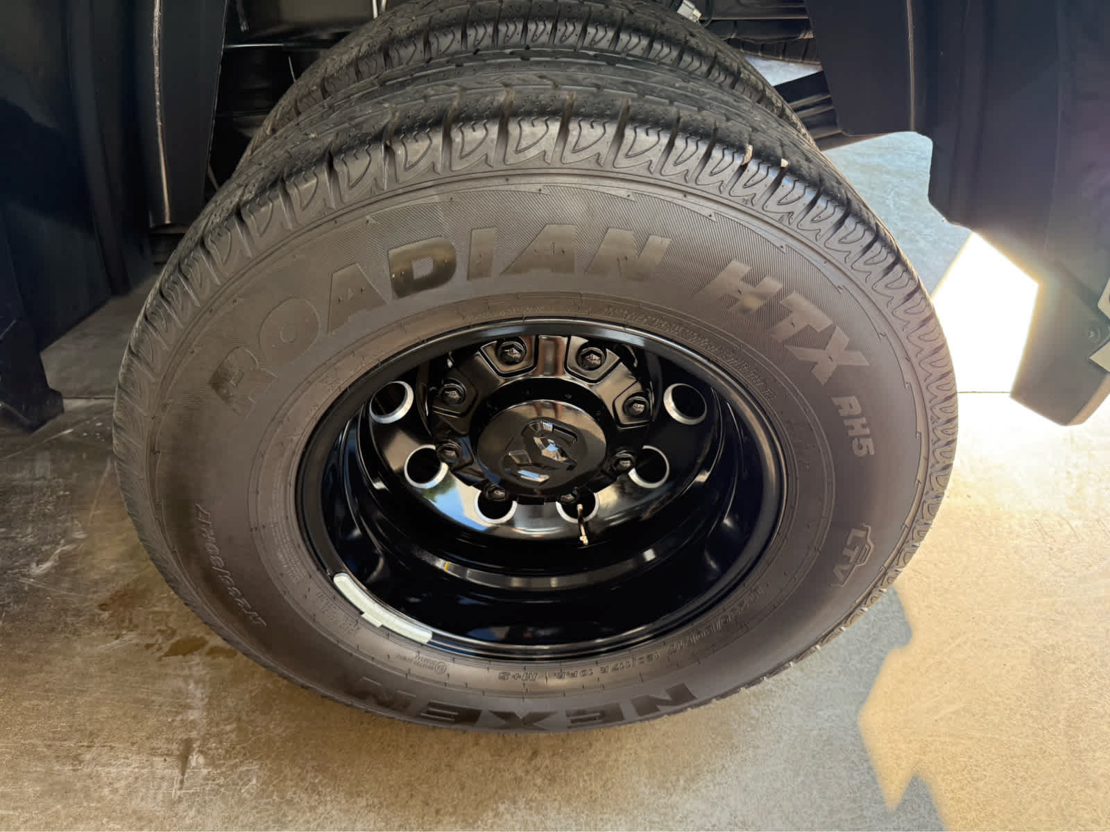 Used 2025 RAM 3500 Limited AWD/4WD image 40