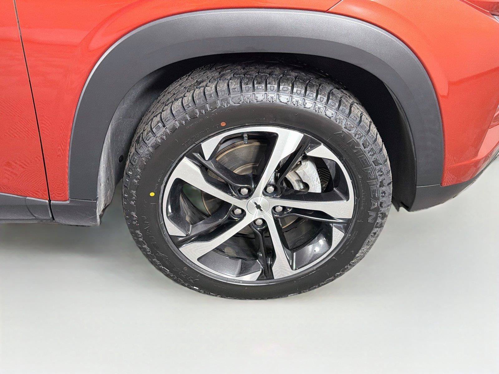 Used 2024 Chevrolet Trax RS w/ Driver Confidence Package FWD image 35