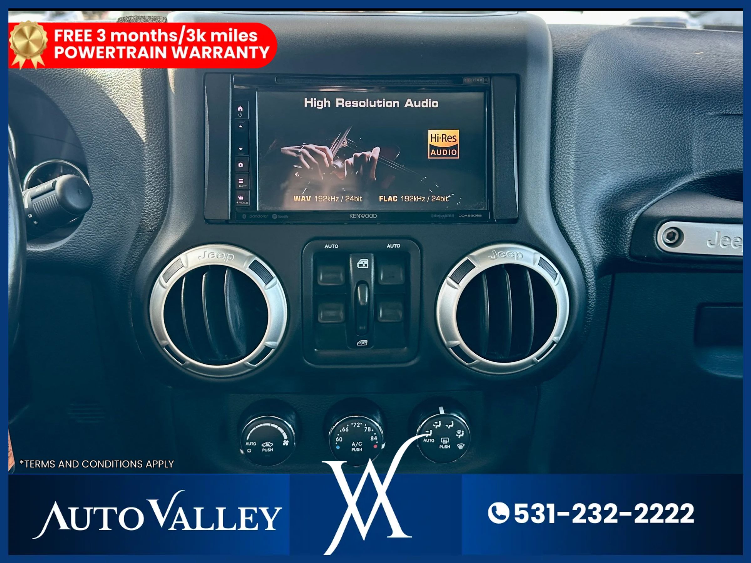 Used 2018 Jeep Wrangler Unlimited Sahara w/ Connectivity Group image 32