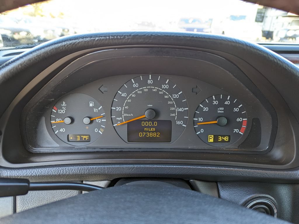 Used 2002 Mercedes-Benz CLK 320 Cabriolet image 18