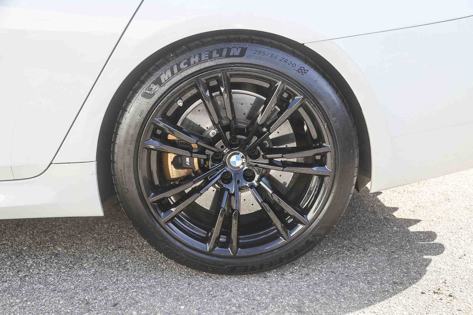 Used 2023 BMW M5 image 8