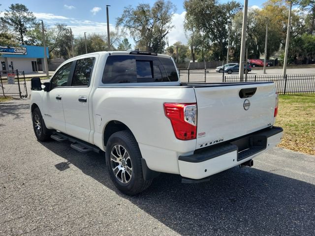Used 2024 Nissan Titan SV w/ SV Convenience Package image 3