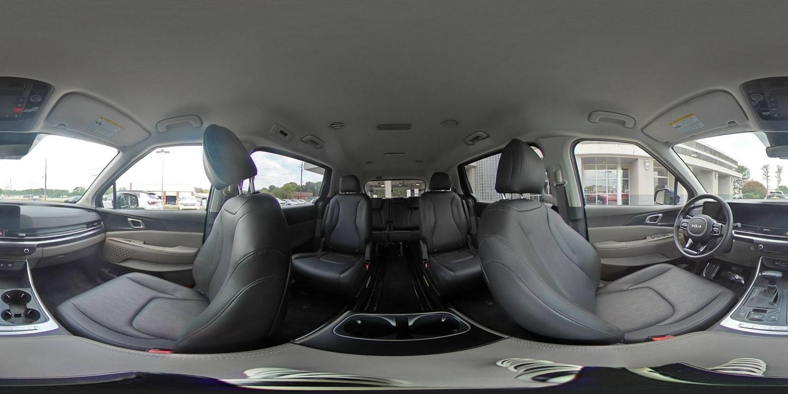 Used 2026 Kia Carnival FWD image 44