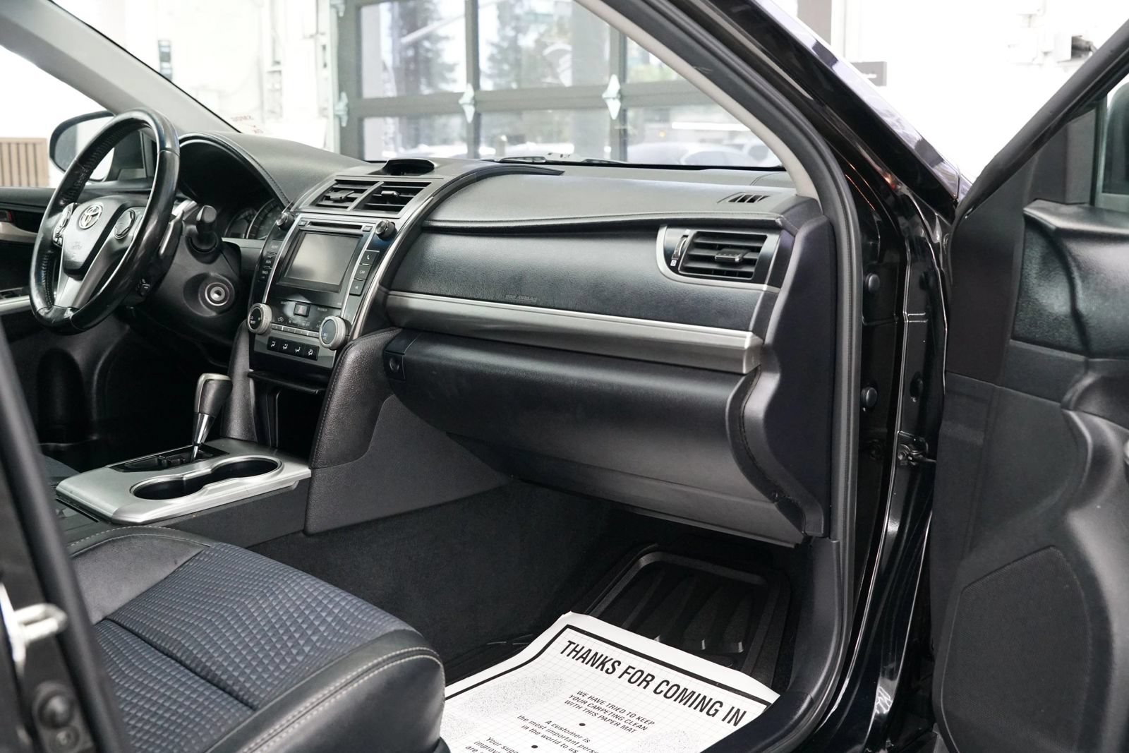 Used 2013 Toyota Camry SE FWD image 26