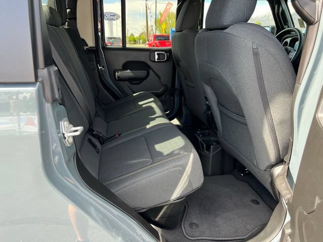 Used 2025 Jeep Gladiator Sport AWD/4WD image 19