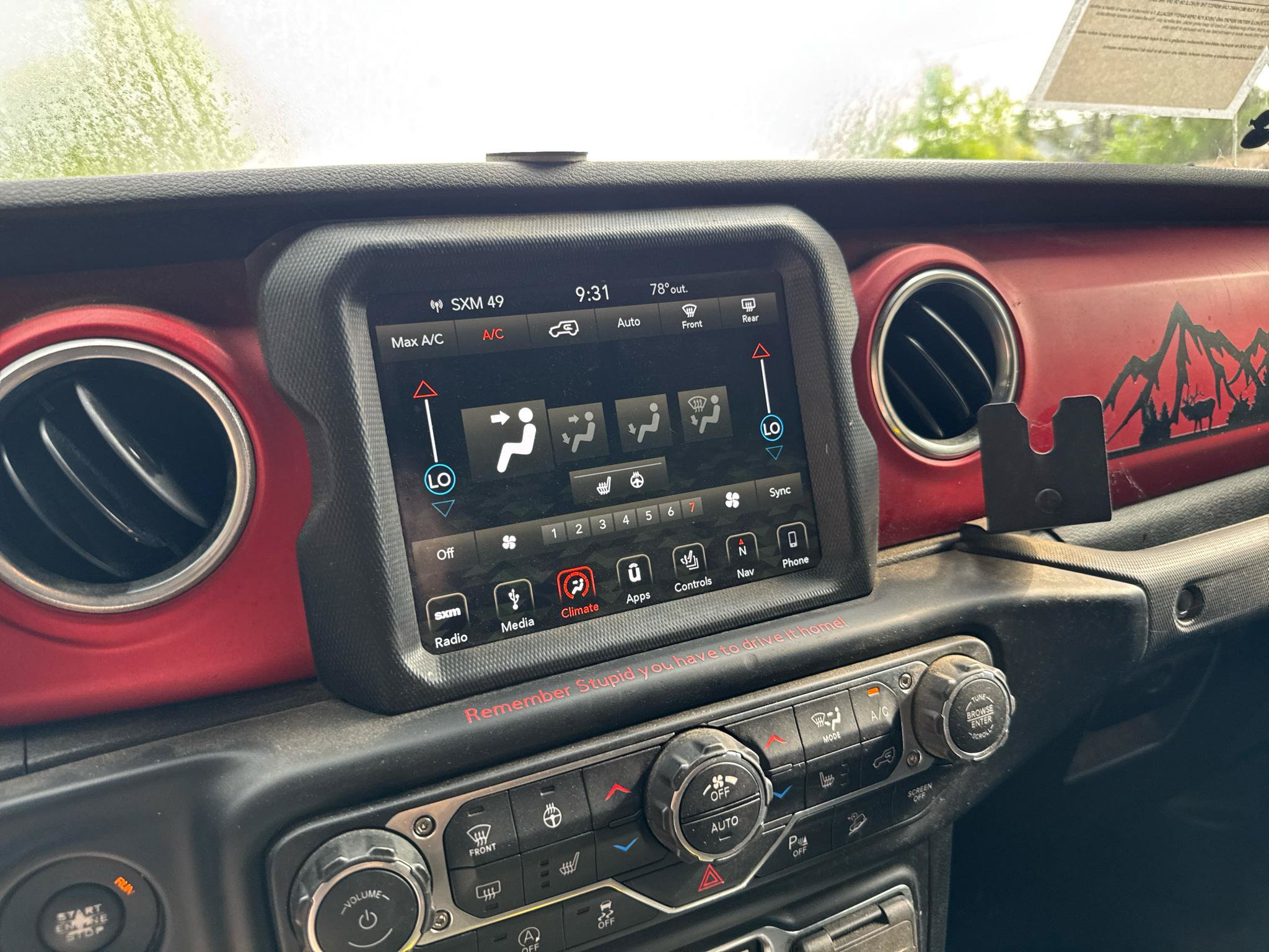 Used 2019 Jeep Wrangler Unlimited Rubicon AWD/4WD image 10