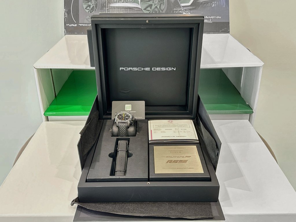 Certified 2023 Porsche 911 GT3 RS RWD image 36