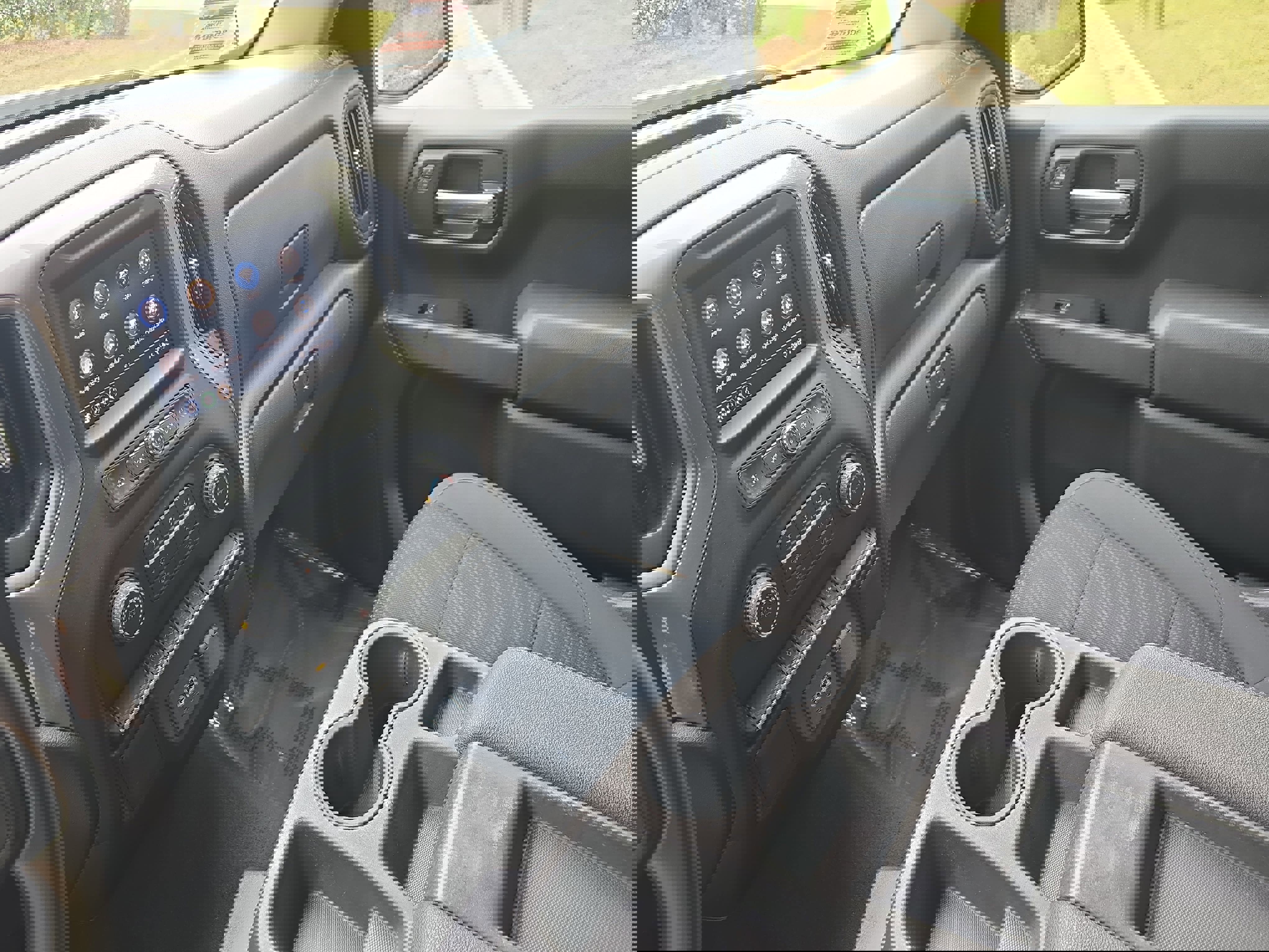 Used 2022 Chevrolet Silverado 1500 Custom image 24