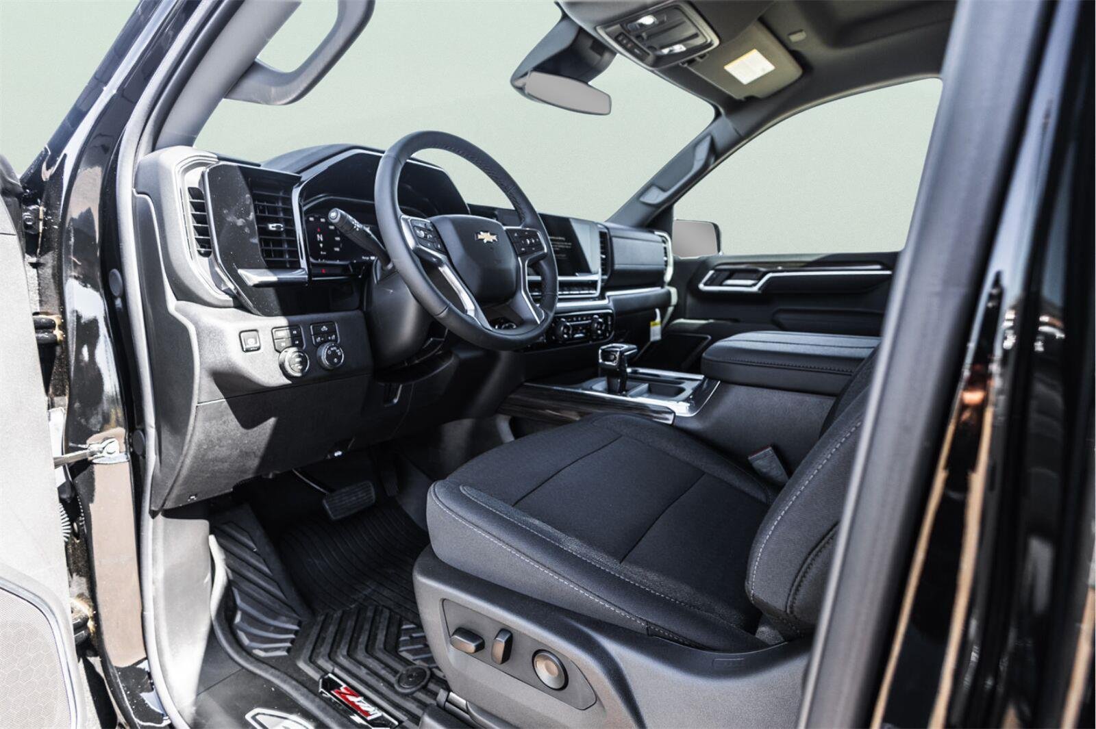 New 2026 Chevrolet Silverado 1500 LT AWD/4WD image 12